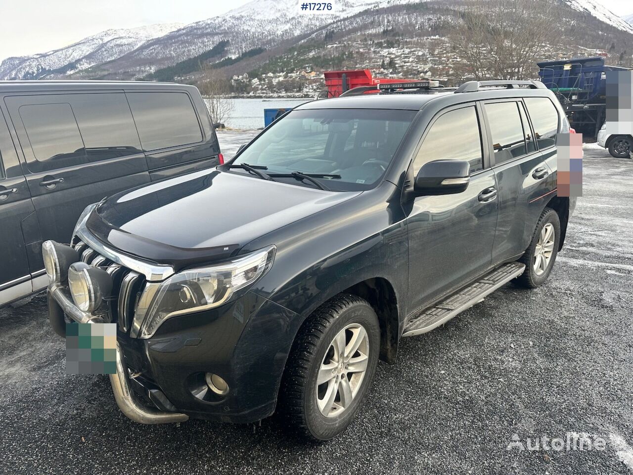 Toyota Land Cruiser LC5B  SUV