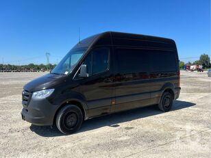 Mercedes-Benz SPRINTER box truck