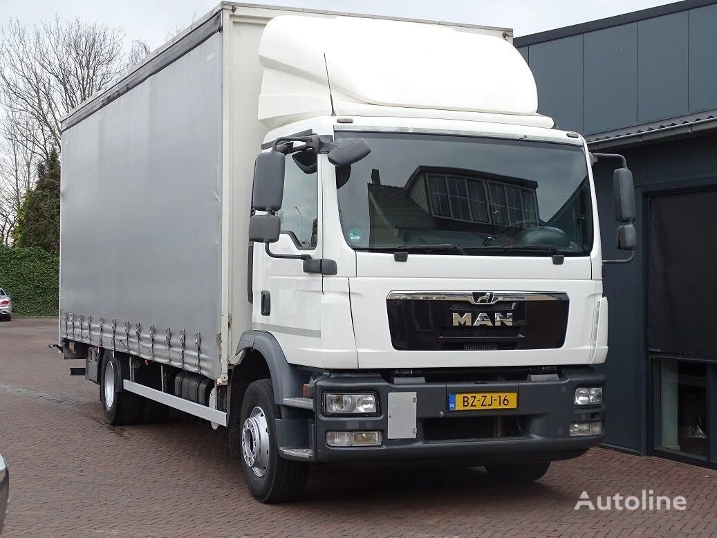 MAN TGM 15.250 SLIDING ROOF TAILGAT TWISTLOCK curtainsider truck