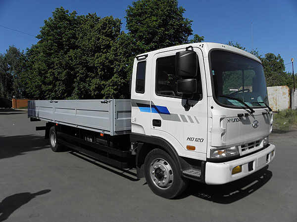 new Hyundai HD120 flatbed truck