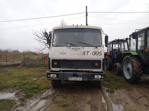 MAZ 5337 flatbed truck