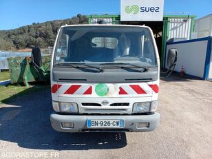 Nissan CABSTAR flatbed truck