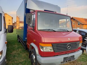 MERCEDES-BENZ 615 box truck